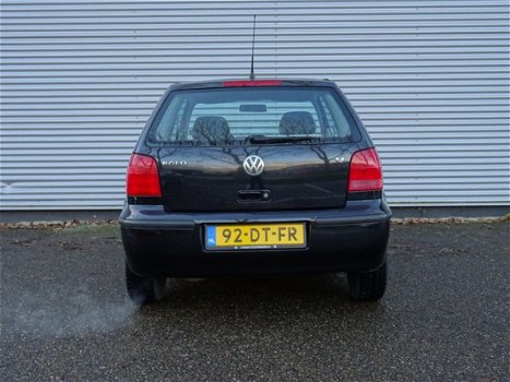 Volkswagen Polo - 1.4-16V Trendline - 1