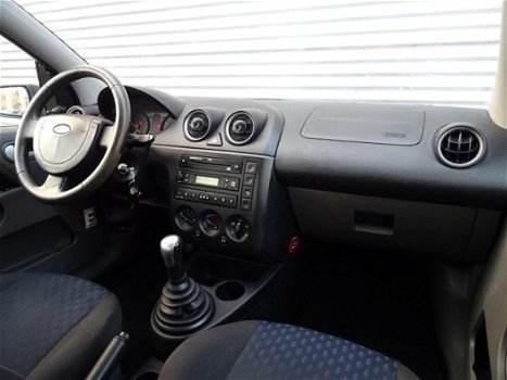 Ford Fiesta - 1.4-16V Ghia / Airco / 5-deurs / elek ramen / - 1
