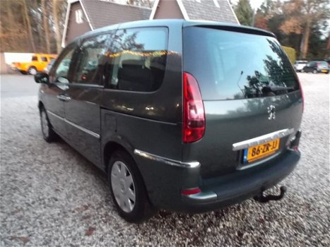 Peugeot 807 - 2.0 SR 7 persoons in super staat en goed onderhouden auto - 1