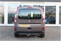 Renault Kangoo Family - 1.2 TCe Expression Start&Stop PRIJS IS RIJKLAAR INCL 6 MAANDEN BOVAG GARANTI - 1 - Thumbnail