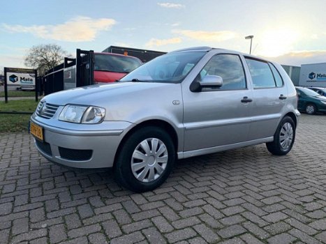 Volkswagen Polo - 1.4 ( LAGE KM / NAP / NW APK / 5DRS ) - 1