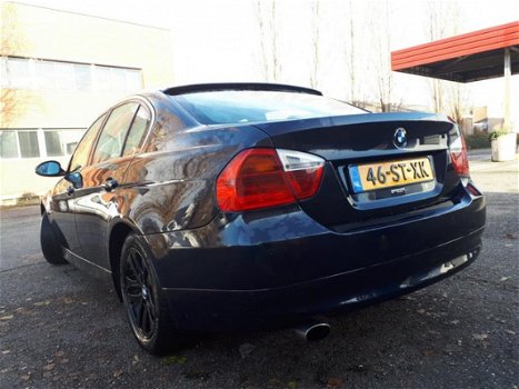 BMW 3-serie - 320i High Executive RIJD PERFECT/AUTOMAAT/NAP/APK 18-09-2020/AIRCO/LEER /INRUIL MOG - 1