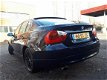 BMW 3-serie - 320i High Executive RIJD PERFECT/AUTOMAAT/NAP/APK 18-09-2020/AIRCO/LEER /INRUIL MOG - 1 - Thumbnail