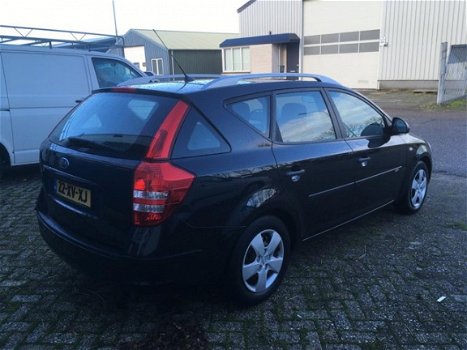 Kia Cee'd Sporty Wagon - 1.6 X-tra (Airco, cruise) - 1