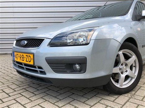 Ford Focus Wagon - 1.6-16V First Edition Airco voorruit verwarming - 1