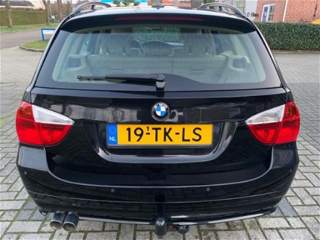 BMW 3-serie Touring - 330d Business Line clima, cruise, Navi, Trekhaak, Leer - 1