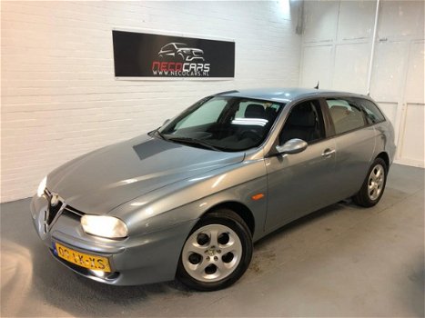 Alfa Romeo 156 Sportwagon - 1.8 T.Spark Impression NETTE AUTO//LEDER INTR//GOED ONDERHOUDEN - 1