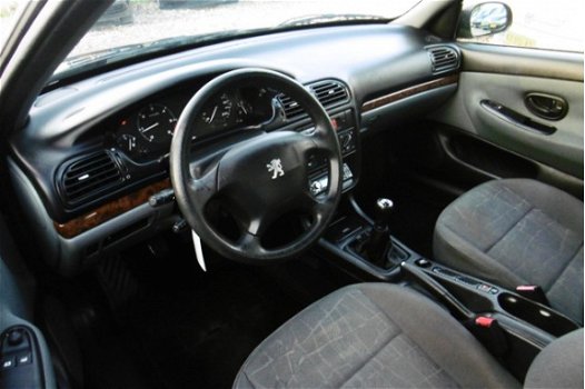 Peugeot 406 - 2.0 HDI SR BJ2001 140DKM/NAP/AIRCO/APK - 1