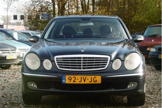 Mercedes-Benz E-klasse - 220 CDI Avantgarde AUT. LEER/NAVI/APK - 1