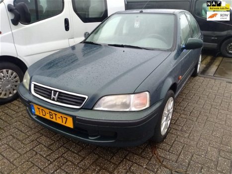 Honda Civic - 1.5i LS VTEC-E MET AIRCO ZO INGERUILD DUS ZO WEG PRIJSJE ALTIJD VOLOP KOOPJES - 1