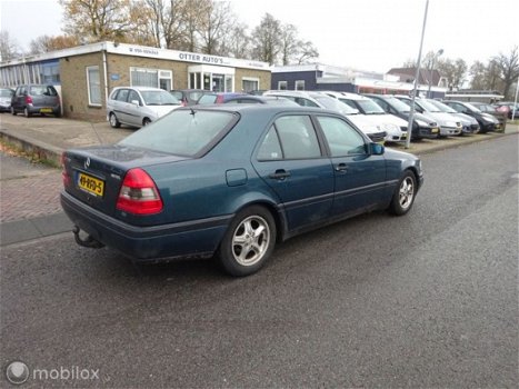 Mercedes-Benz C-klasse - 220 D Esprit Vol. Boekje W202 - 1