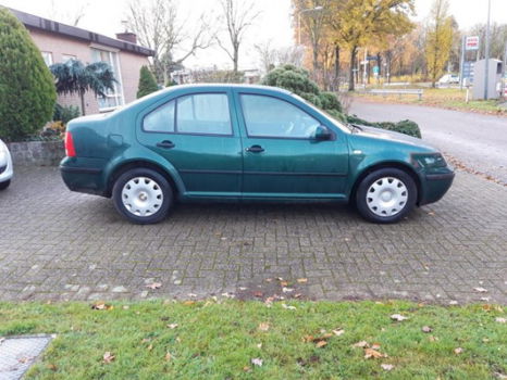 Volkswagen Bora - 2.0 AIRCO 1 EIGENAAR, TREKHAAK - 1