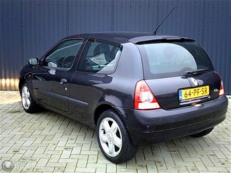 Renault Clio - 1.2-16V Nieuwe APK NAP groot onderhoud gehad - 1