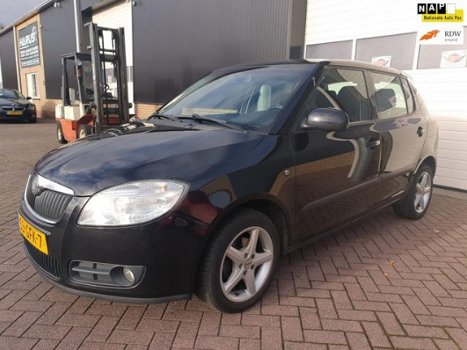 Skoda Fabia - 1.4 TDI Elegance Apk tot 14-09-2020/Distributieriem vervangen bij 248858 - 1