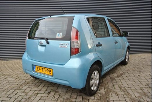 Daihatsu Sirion 2 - 1.0-12V Trend MEENEEMPRIJS - 1