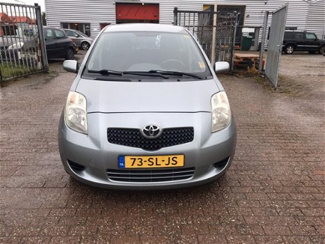 Toyota Yaris - 1.3 VVTi Sol 5-Deurs/Airco - 1