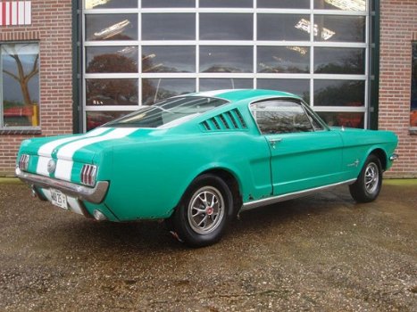 Ford Mustang Fastback - USA 2.3 2+2 - 1