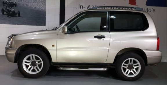 Suzuki Grand Vitara - 1.6 Metal Top 4X4 aanbieding nu €3495, - 1