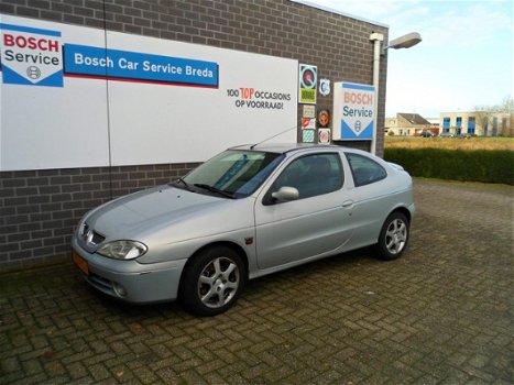 Renault Mégane - 1.6 16V EXPR COUPE 2005 Dynamique - 1