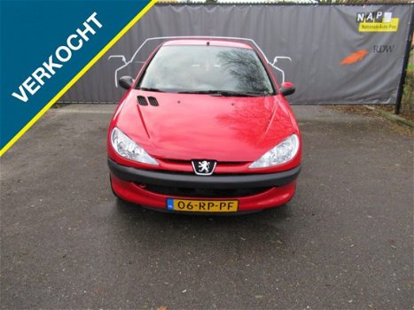 Peugeot 206 - 1.4 X-Design 1 jaar apk - 1