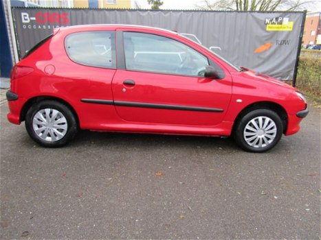 Peugeot 206 - 1.4 X-Design 1 jaar apk - 1