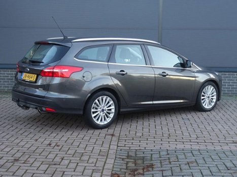 Ford Focus Wagon - 1.5 Titanium Navigatie / Trekhaak (1500KG) - 1