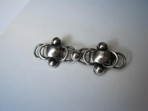 Zilveren broche Hermann Sierbol modernistisch model 5.2x1.7 cm - nr. 1