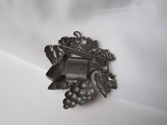 Broche K&T zilver koper en goudkleurige wijn druivenrank Fine Wine 6.3x5.2 cm - Afbeelding 2
