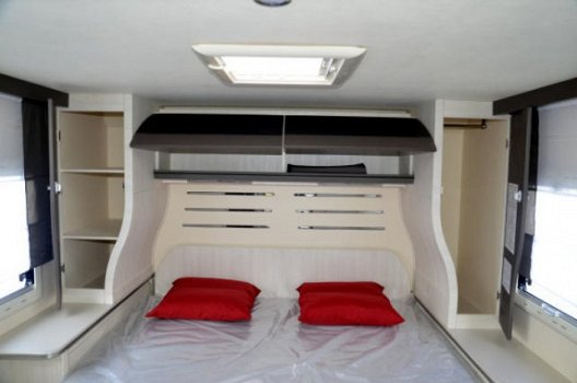 Challenger Sirius 3078 XLB Queensbed - 6
