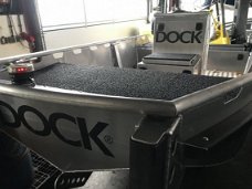 DOCK 400