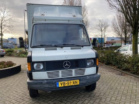 Mercedes-Benz Bestelwagen - 409 D meubelbak met laadklep / apk tot 03-2021 - 1