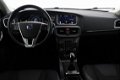 Volvo V40 - 2.0 D4 191 PK 6-Bak Momentum (BNS) - 1 - Thumbnail
