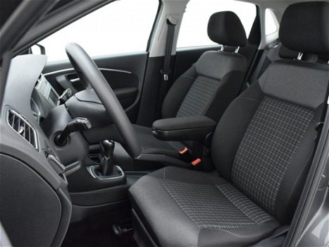Volkswagen Polo - 1.4 TDI 90 Pk BMT | Navigatie | Airco | Telefoon | Centrale deurvergrendeling | El - 1