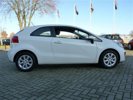 Kia Rio - 1.2 CVVT ComfortLine - 1