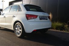 Audi A1 - 1.2 TFSI 86pk Attraction navi p.d.c