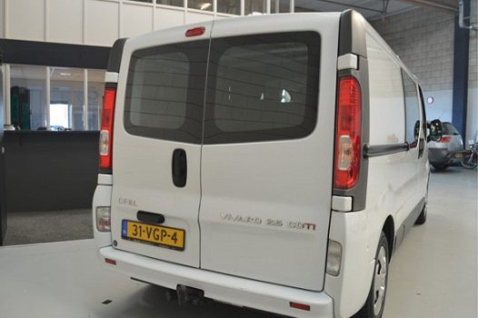 Opel Vivaro - 2.5 CDTI L2H1 DC // DUBBELE CABINE // AIRCO // MARGE // CRUISE // - 1