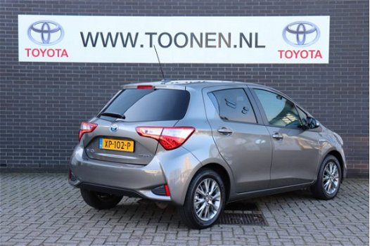 Toyota Yaris - 1.5 Hybrid Dynamic Navigatie-Cruise control-Parkeercamera - 1