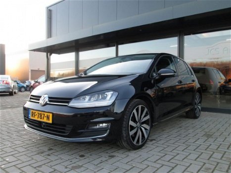 Volkswagen Golf - 1.4 TSI 140PK ACT Highline 2013 - 1