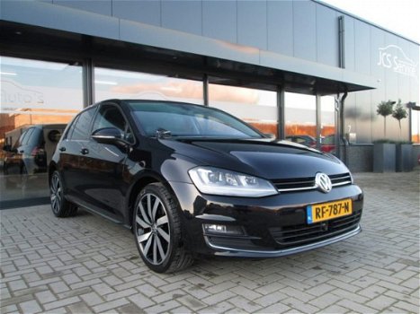 Volkswagen Golf - 1.4 TSI 140PK ACT Highline 2013 - 1