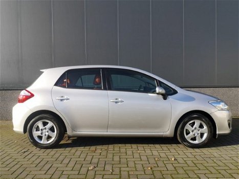 Toyota Auris - 1.8 FULL HYBRID Dynamic - 1