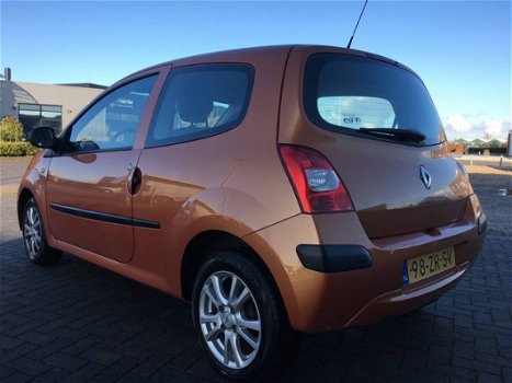 Renault Twingo - 1.2 16V 3-DEURS AIRCO - 1