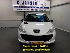 Peugeot 206 - 1.1 XR AIRCO. MOOIE AUTO