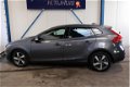 Volvo V40 - 1.6 D2 Kinetic - N.A.P. Airco, Cruise, Navi, PDC - 1 - Thumbnail