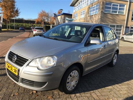 Volkswagen Polo - 1.4-16V Turijn zeer nette auto nieuwe apk.airco.5 deurs - 1