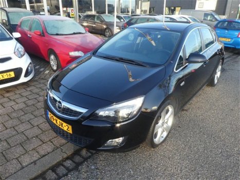 Opel Astra - 1.6 ECOTEC 85KW 5-D Cosmo Sport Clima NAvi - 1