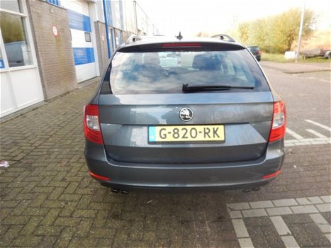 Skoda Superb Combi - 200PK 1 eig/ex defensie auto - 1