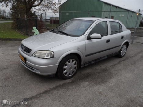 Opel Astra - 1.6 Edition - 1