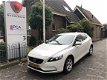 Volvo V40 - 2.0 D2 Momentum Business Nieuw model/Led/Navigatie/Airco-Ecc - 1 - Thumbnail