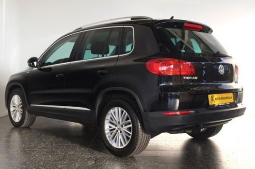 Volkswagen Tiguan - 1.4 TSI Sport en Style / Navigatie - 1