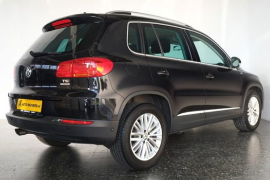 Volkswagen Tiguan - 1.4 TSI Sport en Style / Navigatie - 1